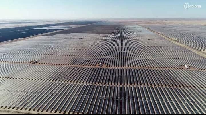 ylefoundation's tweet photo. Egypt's President al-Sisi has opened the 4th Largest Solar Plant in the world and the largest in Africa in the desert of Aswan.
It was constructed at a cost of $4 Billion and will provide the electricity needs of 14 million Egyptians. #ylecop #egypt #renewableenergy https://t.co/Lp0VOShc6p