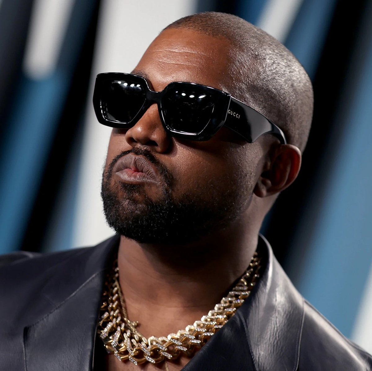 Complex's tweet photo. Kanye West has reportedly purchased a $4.5 million home across the street from Kim Kardashian.🏠: https://t.co/unUNueS4lQ https://t.co/yZxUP02H9r