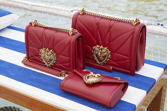 Es todo un placer haberlas conocido, las quiero con todo mi corazón. 

¡Feliz Navidad! 🪅