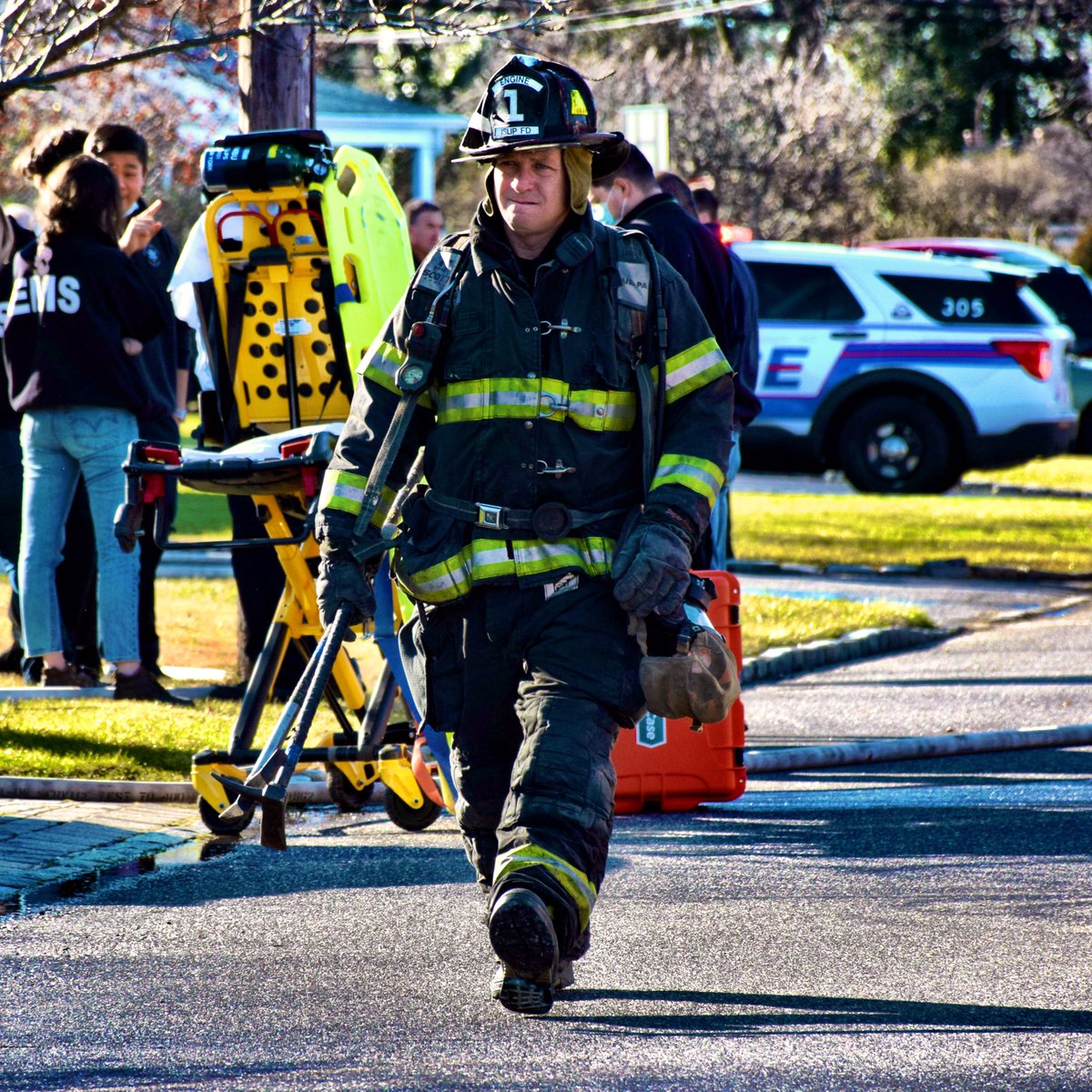 Chief_Ippy's tweet photo. #islipFD responded to a electrical fire on Plum Place in Islip over the weekend. Quick knock down by Islipโs Bravest. Scene turned over to @TownofIslip Fire Marshal for investigation. ๐ธAJ Ippy #CBJP @FASNY @nysfirechiefs @SuffolksBravest @ctfirephoto #340 https://t.co/0cTPD6E73Q