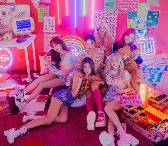 theseoulstory's tweet photo. MOMOLAND to make their comeback on January 14

Source: https://t.co/uafpv9MjFK https://t.co/uJA7ll59x1