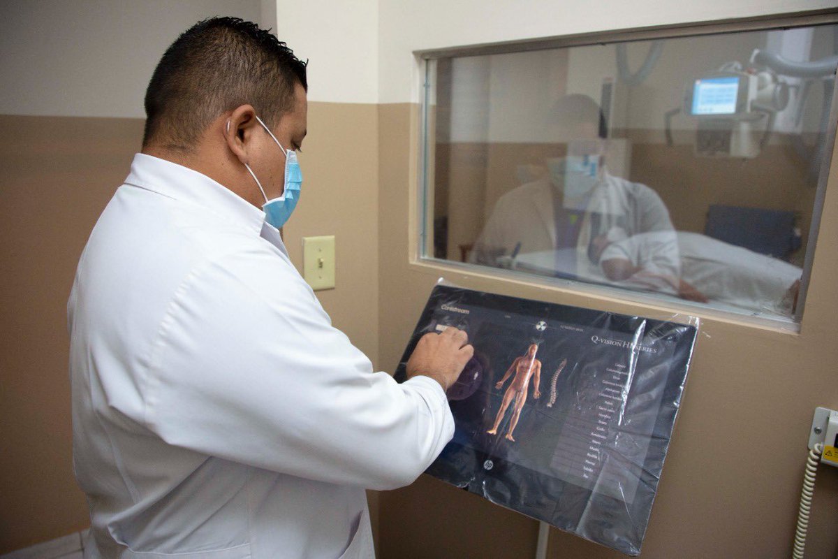 Ampliamos la atención de emergencia a 24/7 en las unidades médicas Atlacatl, San Jacinto y 15 de Septiembre. Desde su apertura en julio 2021 a la fecha brindamos 38,900 consultas. 

El Gobierno del Presidente <a href="/nayibbukele/">Nayib Bukele</a> sigue acercándote los servicios de salud.