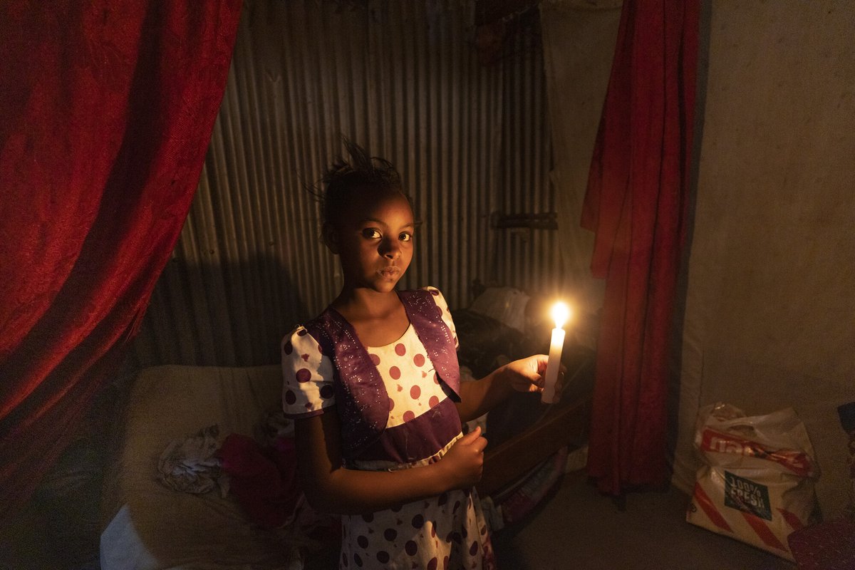 ChildFund's tweet photo. #CountdowntoHope Photo 4: Margaret lives a tough life in Nairobi, where she and her family stay in a makeshift home with thin walls & no electricity. βI fear being abducted by someone,β Margaret says. βI fear mostly at night. When I see someone, I dash and hide.β (1/2) https://t.co/B3iwl5VZZk
