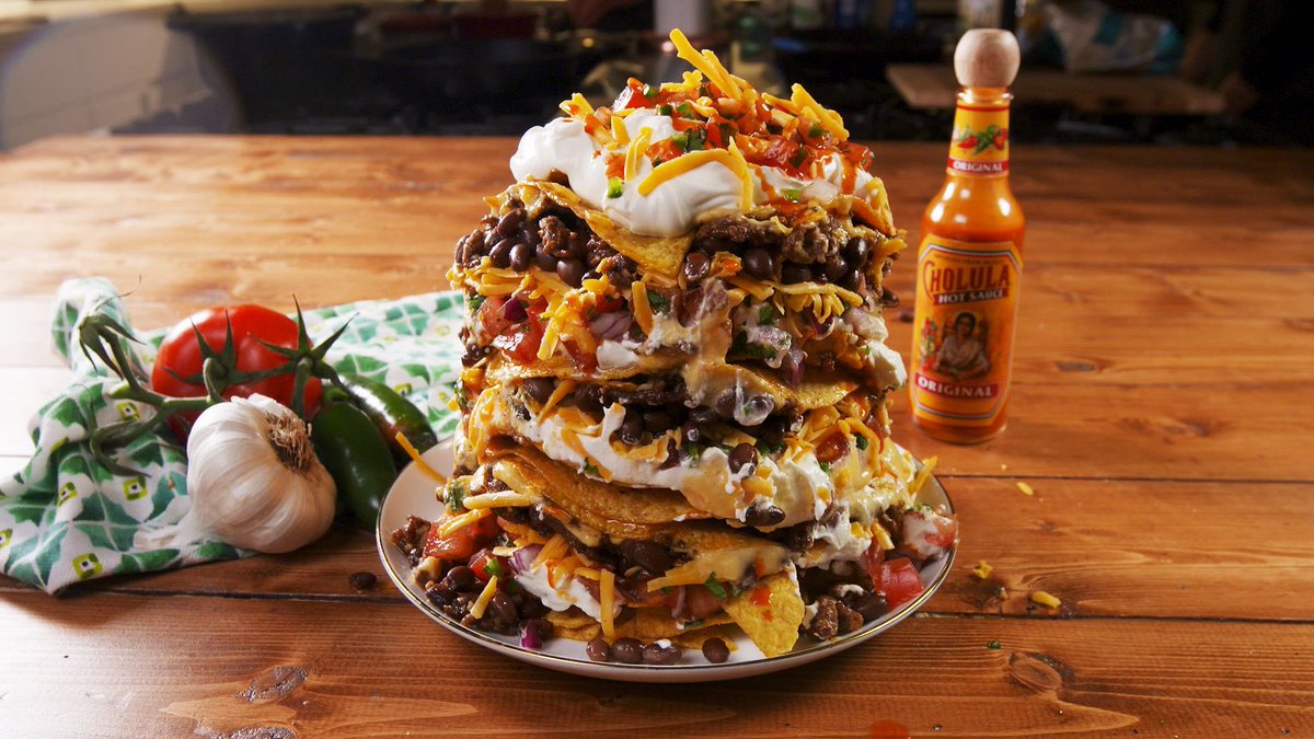 Currently in the lab, trying to replicate this wonder🔥
(Proper nacho construction isn't discussed or practiced enough imho lol😄)
#Cholula #Stacked