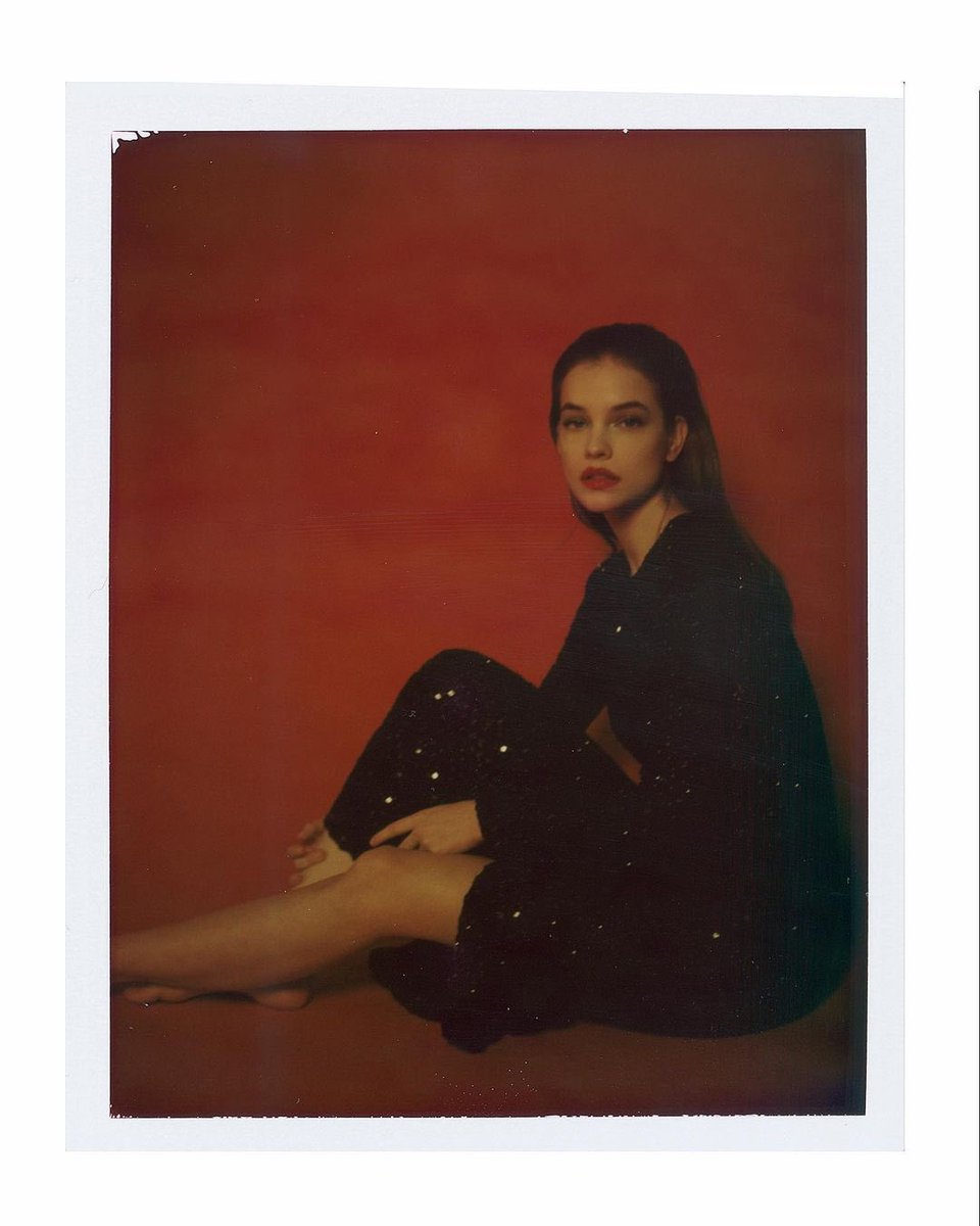 sunpalvin's tweet image. she’s the prettiest that’s insane