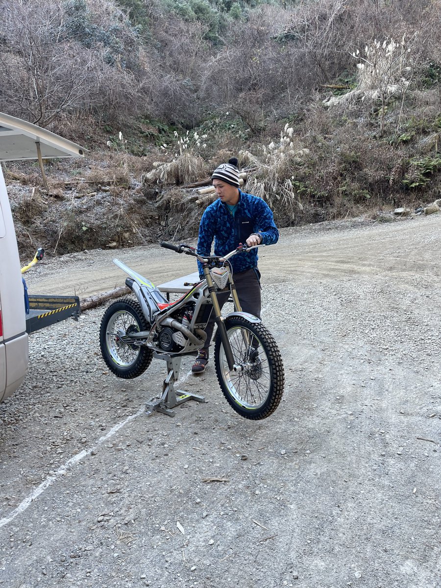 db601's tweet photo. お休み初日は埼玉某所でトライアル #白井HEDトライアル部 #NiceTrial https://t.co/PIVjlhi6we