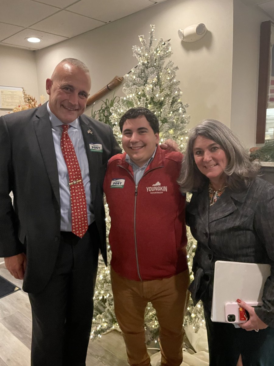 PeterAFinocchio's tweet image. Best of luck to outgoing State Representative @TRWhelan on your campaign for Barnstable County Sheriff and to Tracy Post on your campaign for 1st Barnstable State Rep! Glad to be with good friends in my “other” Commonwealth!