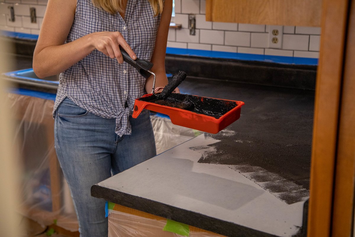 Look who’s taking her turn at transforming a kitchen countertop with the <a href="/DaichCoatings/">Daich Coatings</a> SpreadStone kit. That’s Chelsea Lipford, from Danny Lipford's Today’s Homeowner!

#diy #homeimprovement #remodeling #homeowner #renovation <a href="/TodaysHomeowner/">Today's Homeowner</a>