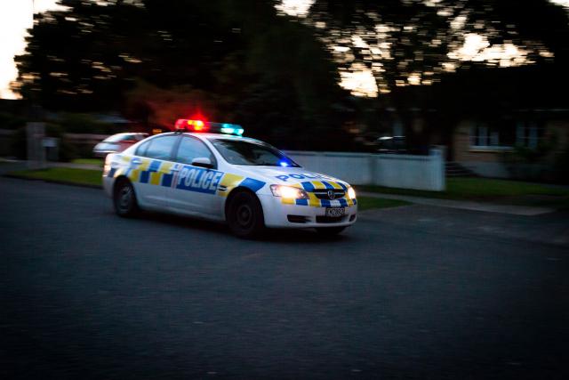 #Children critically injured in #Matamata serious #Crash 
https://t.co/DclWsQm5wU
#Ambulance #Bruce #Emergency #Helicopter #IntensiveCare #IntensiveCareUnit #Investigation #NewZealand #NewZealandPolice #Nissan #Police #Space #Speculation #Vehicle #Waikato https://t.co/u8qFB5dwsC