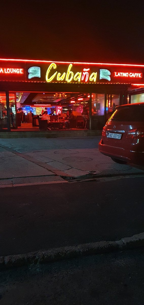 AudioBee_Dj's tweet photo. @CubanaTableview worst experience ever... from the muaic to the hospotality 🙄🙄 i am never coming here again 🤟🏾 https://t.co/tbv5lrpkKa