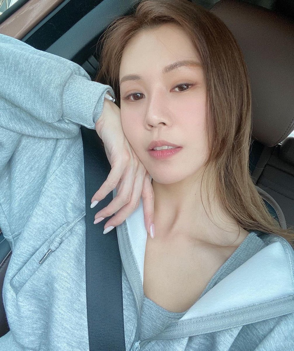 torosprout's tweet photo. A ridiculous experience, when you keep lowering your posture, others keep raising your posture and treat you in a domineering manner. I am excellent, why should I be treated like this, ridiculous, lol https://t.co/2rv6F0zqd3