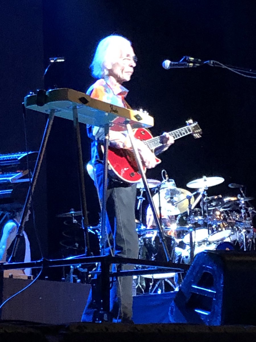 ecossejay's tweet photo. @yesofficial #Howe #soon #Relayerlive #fingerscrossed https://t.co/4O8SK6W8dL