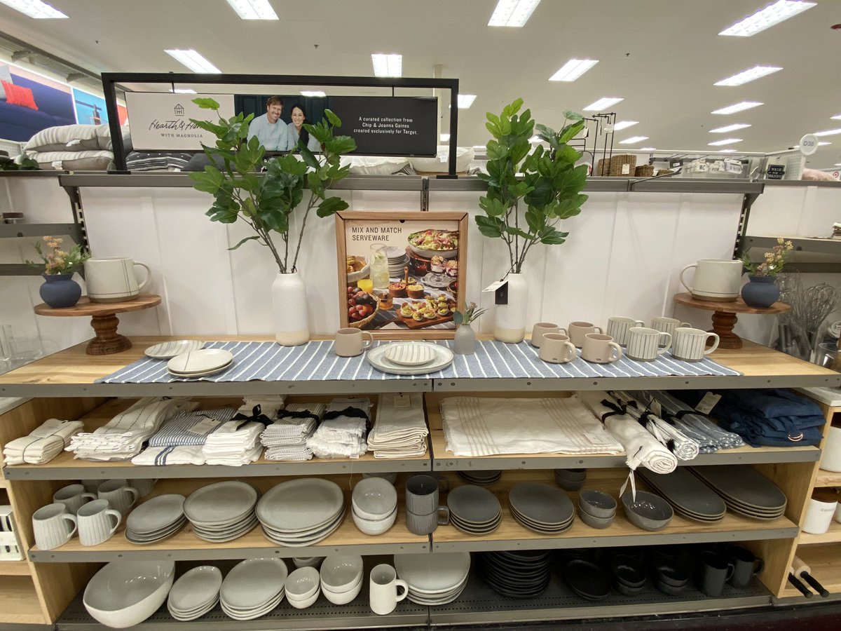 Always love getting my hands on new Hearth &amp; Hand! Spring refresh✅ 🌱🪴 <a href="/crystalkey311/">Crystal Stone</a> <a href="/tfarmer216/">Travis Farmer</a>