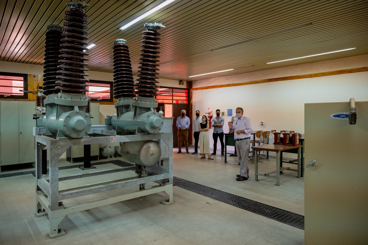 InfoJst's tweet photo. 🚆 Hoy recorrimos las instalaciones del Centro Nacional de Capacitación Ferroviaria (CENACAF), promotor a nivel nacional de  formaciones ferroviarias, con quien vamos a capacitar sobre vía y obra, señalamiento y material rodante a nuestro personal técnico de investigación. https://t.co/Vy03Lif5Ps