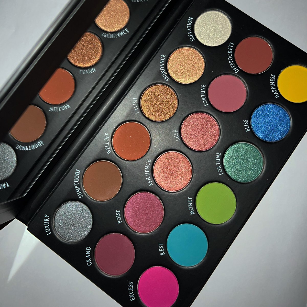 Opulent Dream Palette coming soon! 
#goldensunset
