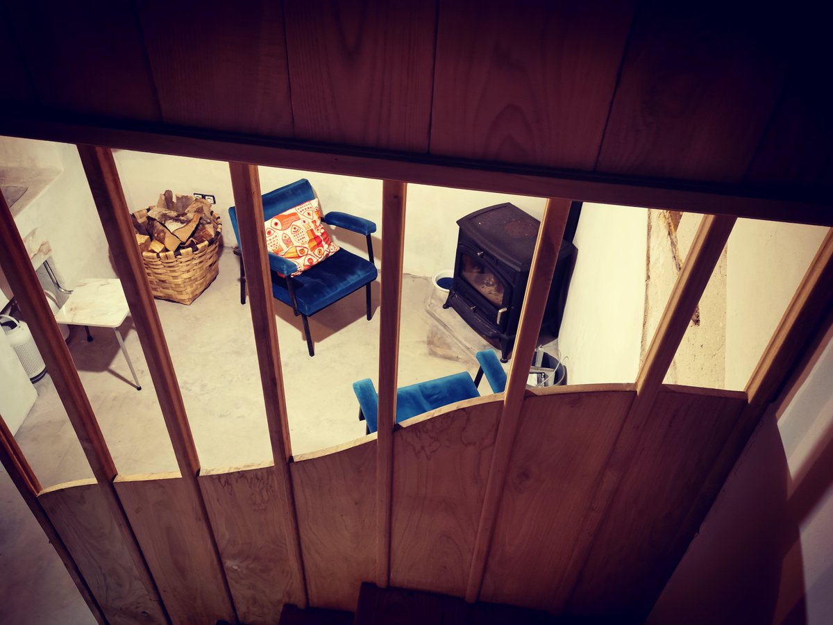 beni_salgado's tweet photo. 💕 Restaurar a arquitectura vernácula galega en tempos de oficina na casa.
🔊 @ATarde_RG #communitypolicy
#homeoffice #conservation #environment #ecology #vernaculararchitecture
https://t.co/nAdH4cwym9 https://t.co/GPGpGZgSMk