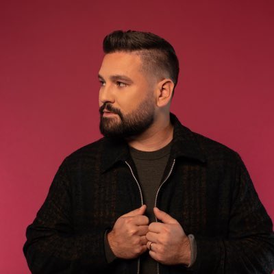 thecmbeat's tweet photo. Happy Birthday to @WalkerHayes, @ShayMooney from @DanAndShay and #LesTaylor from @exileofficial! 🎉 https://t.co/of5GBUe1NX