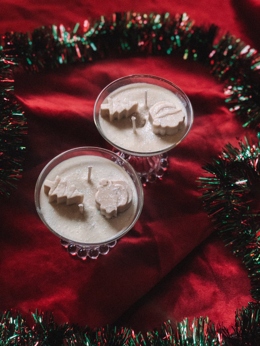 whimsicalneedle's tweet image. all of my remaining Christmas candles are 50% off this week! 🕯 a lot of the scents are still great for the wintertime so check out this great deal while it lasts 🤍✨ etsy.com/shop/whimsical…