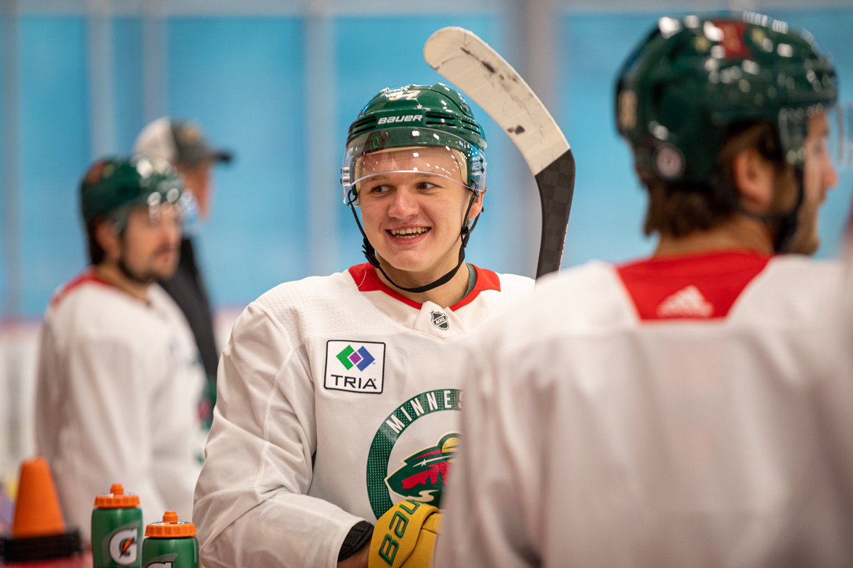 mnwild's tweet photo. big smiles 😊

#mnwild https://t.co/hi01vFP5Q0