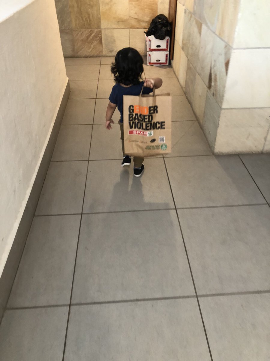 iSiteIT's tweet photo. My little @My_SPAR shopper. https://t.co/cudZI1uxMi