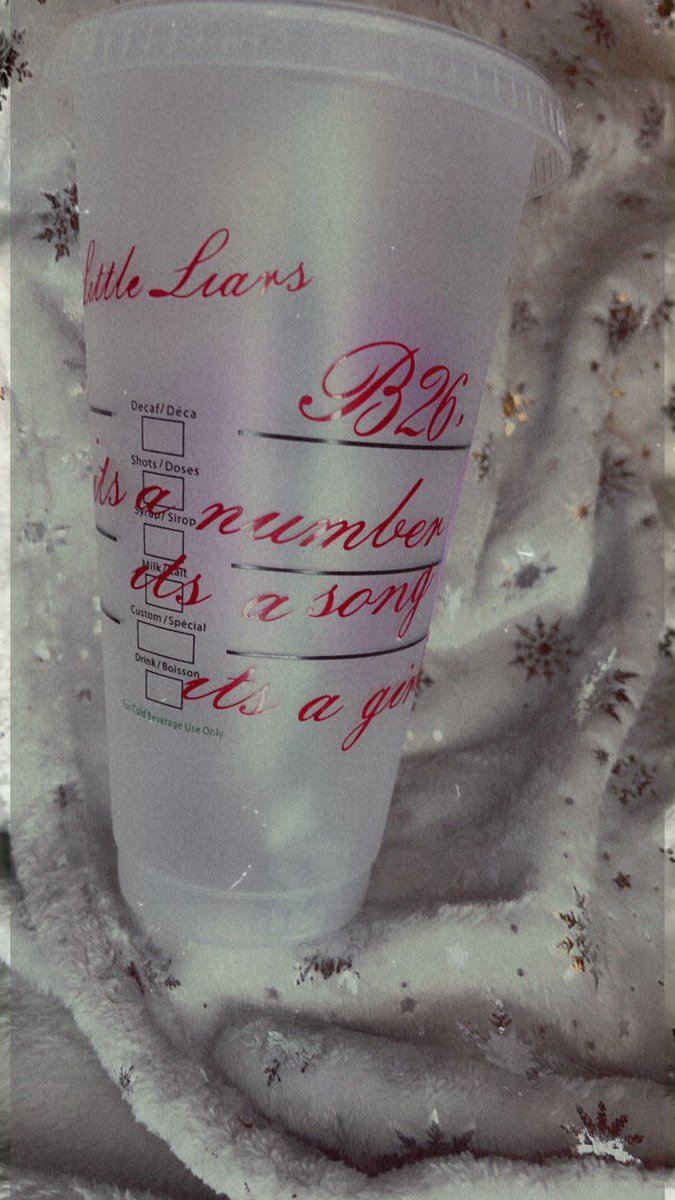 lele1102's tweet photo. I’m starting a small business in 2022! Personalised gifts! Especially for fandom lovers👀. #pll #ezria #PrettyLittleLiars #merch #pllmerch dm if you want more details or just want to chat 🥰 any support would be muchly appreciated - I also have a Facebook page!🙈 @lele_prints https://t.co/f319N3VXcB