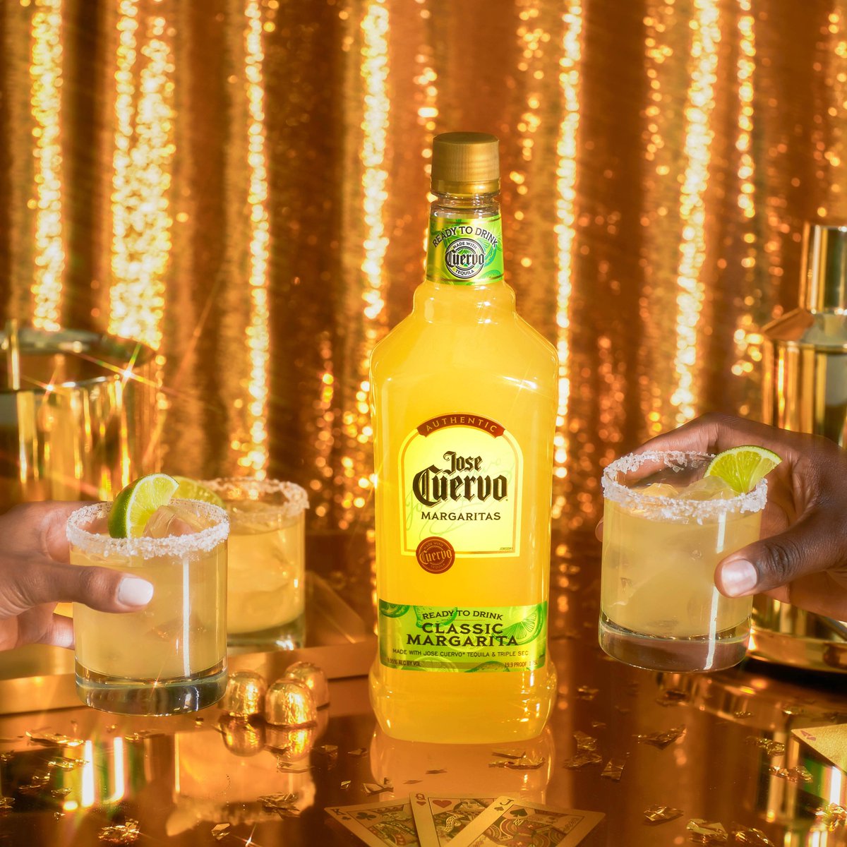 JoseCuervo's tweet photo. Finish the holidays strong with ready to drink #CuervoMargs. It’s all about prep-to-party ratio ⚖️ https://t.co/tNRu7Fezex