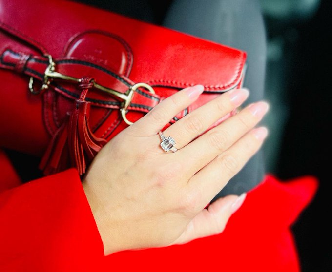 My favorite Christmas https://t.co/2d0L7hoRat<a href="/tag/friskyfriday"class="tags"><span>#friskyfriday</span></a>