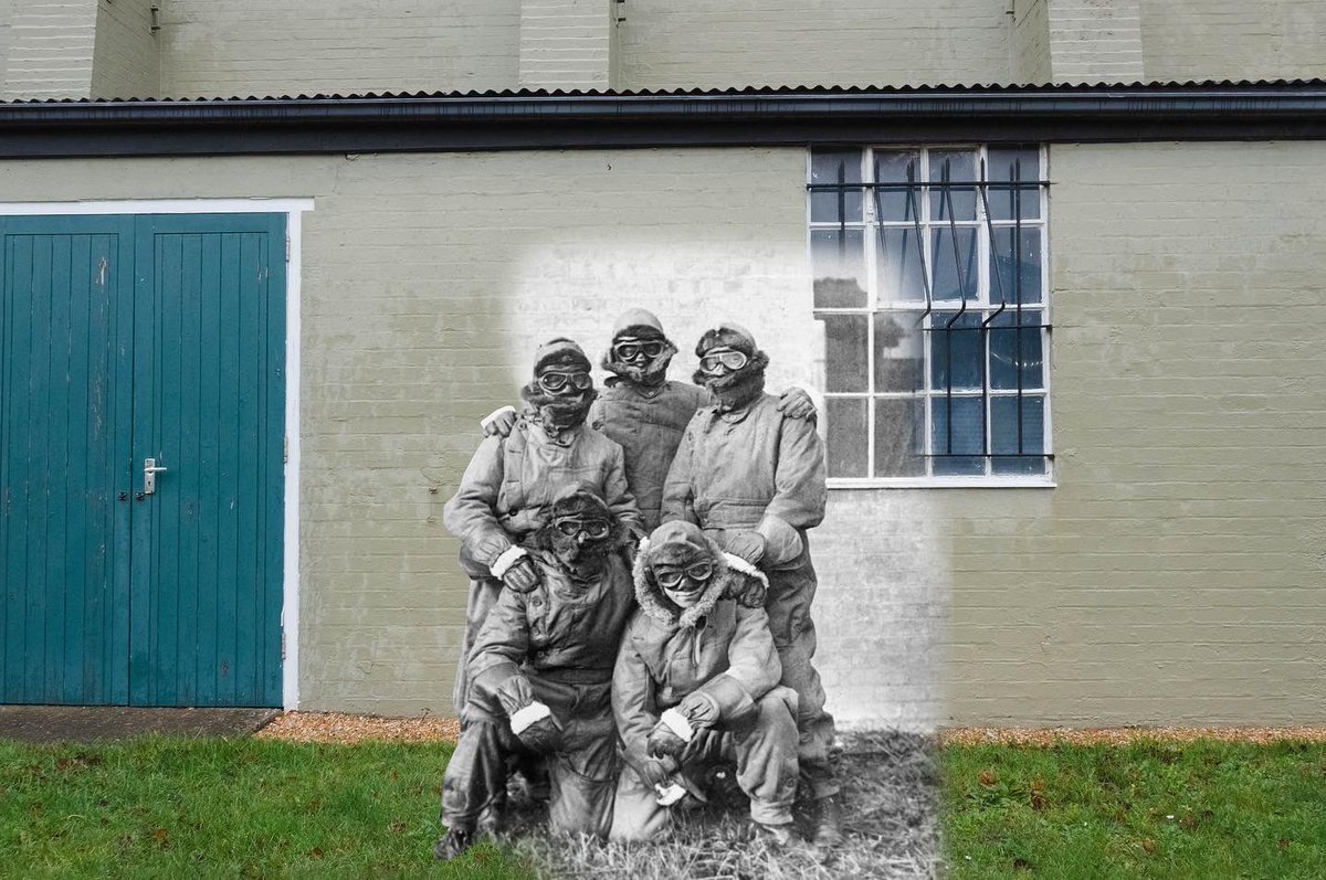 oliver_photo_'s tweet photo. then/now at DX @I_W_M @WeHaveWaysPod @James1940 @almurray https://t.co/w6Xqw7OSQG