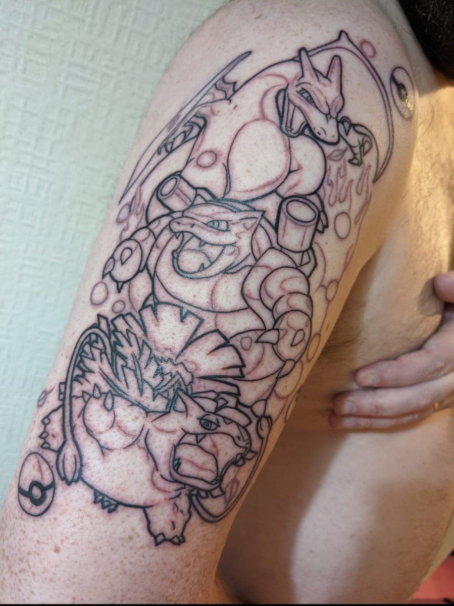 Wi1sonBros's tweet photo. Hey guys so this happened #pokemon #pokemontattoo #Charizard #Blastiose #Venusaur getting the rest done on the 28th January https://t.co/aA1CnmGiUc