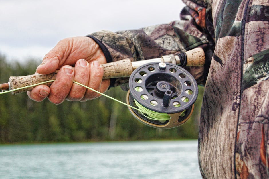 CommonGroundH's tweet photo. NY offers chance at lifetime hunting, fishing licenses, gear and other prizes to those who get first dose of COVID vaccine between Dec. 1 - 31 and register online. https://t.co/WabPHaXdyB https://t.co/JAjx4IhtiP