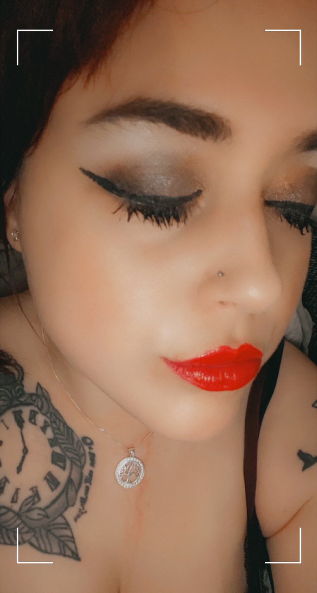 BlackVelvetCL87's tweet photo. 💋💋💋💋

 https://t.co/kZeaRmFwQ3 https://t.co/9Q4vI2Idtw