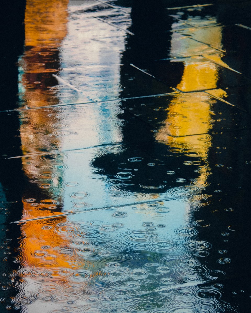 ErenJamm's tweet photo. reflections of a city https://t.co/aYVZQ76Vni