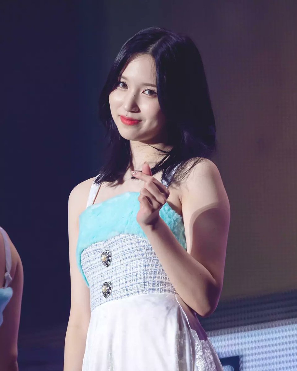 MinaParaguay's tweet photo. #Imagen 🍭 25.12.21 WORLD TOUR ‘Ⅲ’
. 
🐧🎄
메리크리스마스 ~ !! 🥰🥰🥰
. 
. 
. 
#TWICE #트와이스 #トゥワイス
⁠⁠ #MINA #미나 ⁠⁠⁠⁠⁠⁠⁠⁠⁠ #ミナ
@JYPETWICE_JAPAN @JYPETWICE https://t.co/qj1QcLSyfd