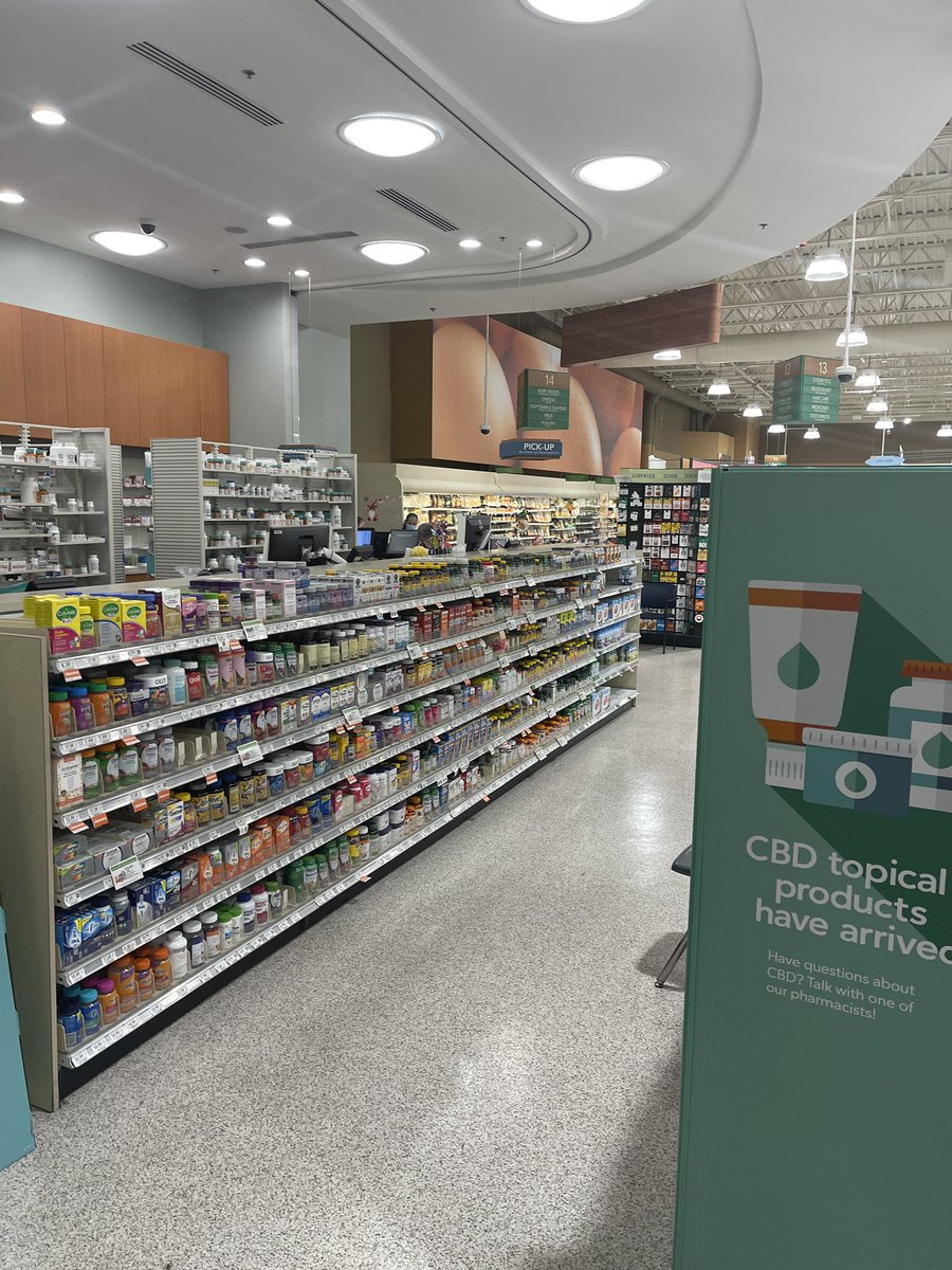 AgentQuality's tweet photo. @Publix @Walmart @CDC_eHealth amazing, the country wants us to get vax. The Covid running rampant l, people want to get the booster. You a publix pharmacy empty and they refuse to give booster because they are “reserved”. How do you not have extra…#Covid https://t.co/YtRzPsE0Y6