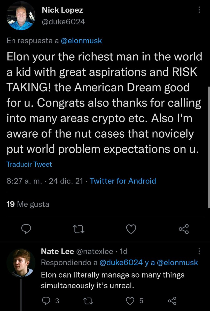 ElonSimps's tweet photo. Multitasking Elon 🤯 https://t.co/5hvdCz75Ze