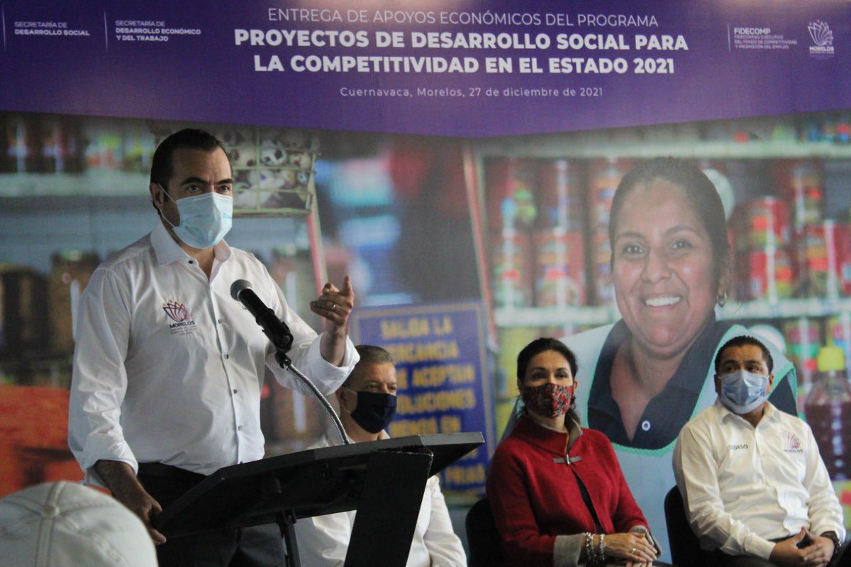 SG_Morelos's tweet photo. El secretario de Gobierno, Pablo Ojeda asistió a la entrega de apoyos económicos correspondientes al programa de “Proyectos de Desarrollo Social para la Competitividad en el Estado 2021” https://t.co/BNIhhfnkL6 https://t.co/ZtVZJa0hfV