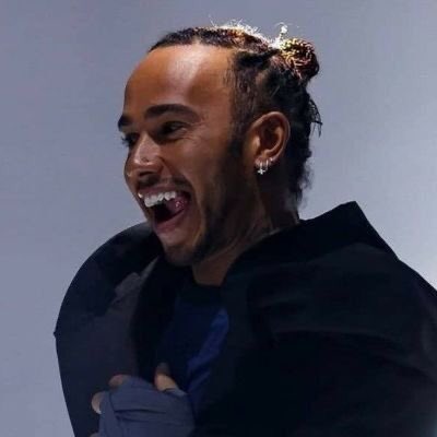 RT @SiirLewis: thread of lewis Hamilton smiling to cleanse the tl https://t.co/D9Z4XQvVoE