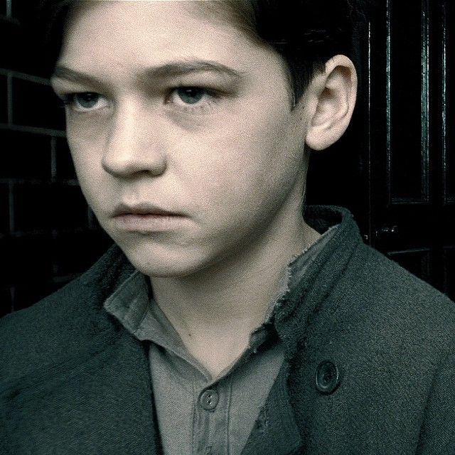 EiProfeta's tweet photo. ÚLTIMA HORA: A lo largo de 2022 llegará a HBO Max una serie sobre la vida de Lord Voldemort. Hero Fiennes-Tiffin dará vida de nuevo a Tom Riddle. https://t.co/gYUmxnYhvG