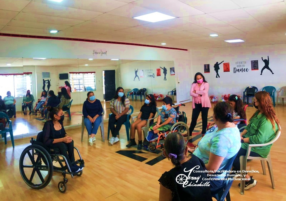 JChinchillaES's tweet photo. Último taller del año. La semana pasada impartí: motivación, discapacidad DDHH, y un nuevo servicio a mi portafolio. Clases de #DanzaInclusiva #ServiciosProfesionales como Consultora/Facilitadora, vamos al siguiente nivel. Gracias #NextStepDance by @GuilleCarta por sumarse https://t.co/ObCCQf3OoY