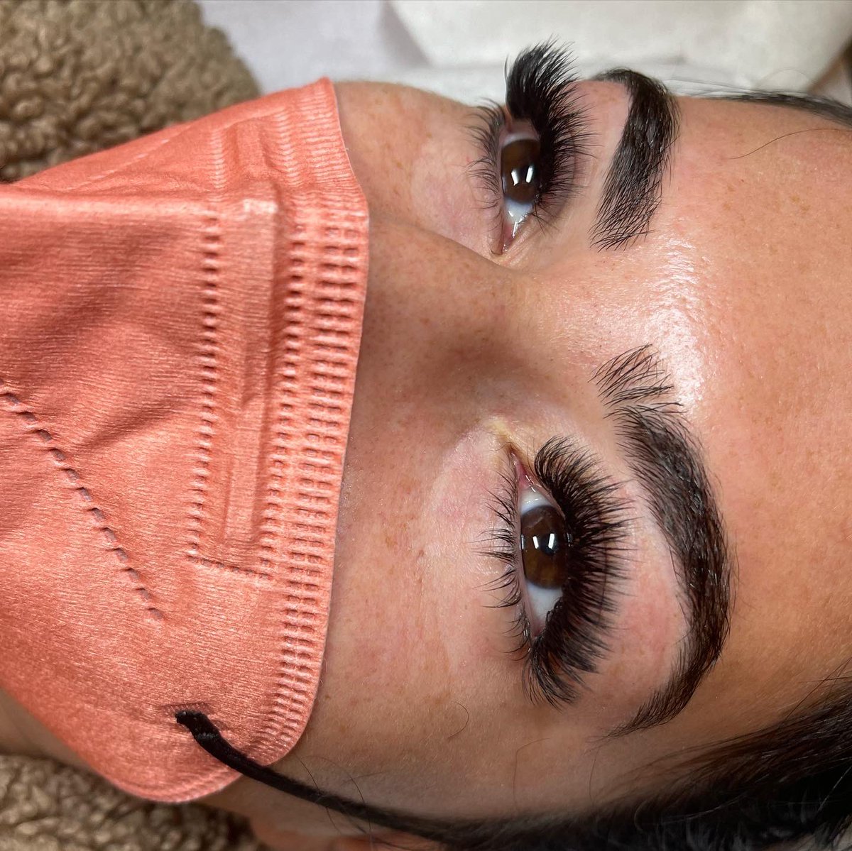 lashesbychrissy's tweet photo. Volume lashes by Christina #sflashes #lashesbychristina #sanfrancisco #sf #unionsquarelashes #volumelashes #xtremelashes https://t.co/7gmAYGLcX4
