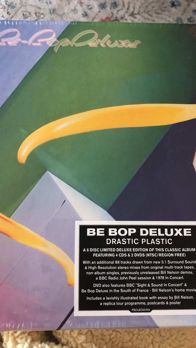 cocktailsfor2's tweet photo. Woo-hoo! Thanks, Santa!
#BeBopDeluxe
#DrasticPlastic https://t.co/ZtqXeO9rjl