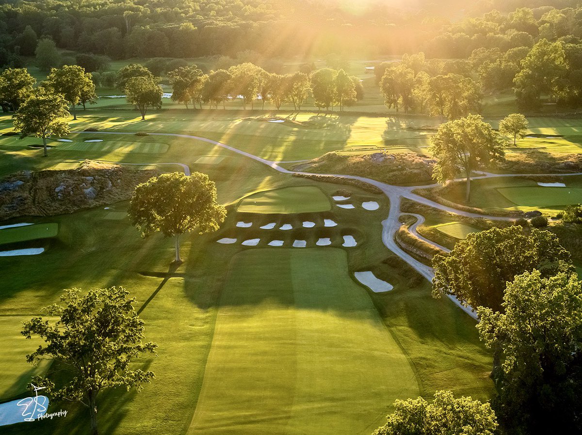 Evan_Schiller's tweet photo. One of the biggest treats and surprises of 2021 was the opportunity to photograph The Apawamis Club.  It had been at least 20 years since I’d been here.  The recent renovation by Keith Foster is absolutely fabulous…love the old school look he gave it.  @MGA1897 #golfcoursephotos https://t.co/aovkrktbqo