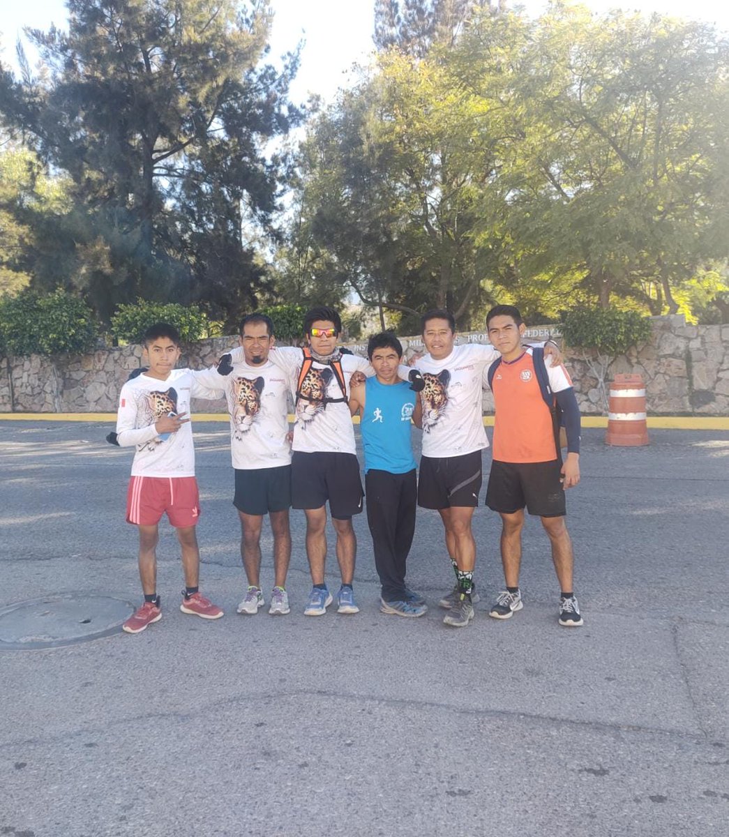 JaguaresclubT's tweet photo. Jaguares club Tehuacán
Recorrido por la ciudad...
#trailrunning #timetoplay #runnermx #runnerlife
#runner #running #entrerunners https://t.co/JbhWpQqvDT