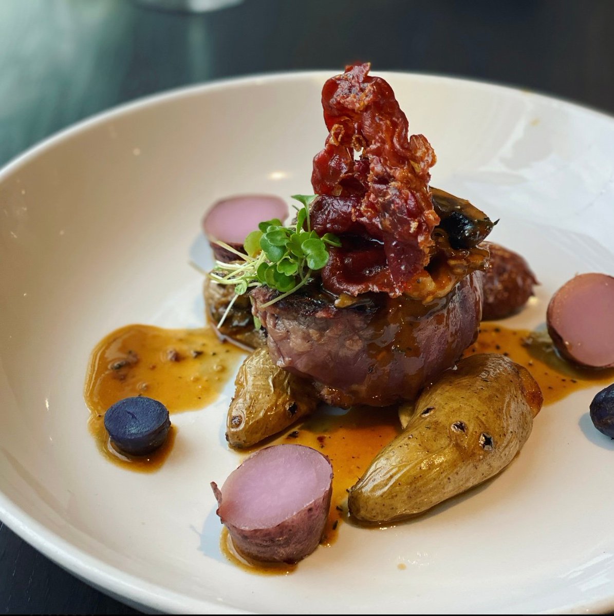 Join us for our special New Year's Eve featured dishes. Lobster Ravioli over lemon ricotta cream and Calbrian Parmesan tuiles and a 6oz Filet Mignon seven with roasted fingerling potatoes and creamy wild mushroom- truffle sauce and crispy prosciutto Make your reservation today!