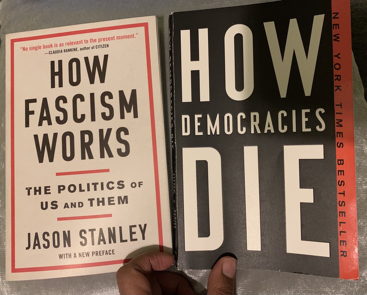 ReynaldoLeanos's tweet photo. Re-upping this tweet &amp; 100% agree with Nikole Hannah-Jones.

Just got through reading both of these books these last few days while on vaycay &amp; they’re absolutely a must read for all journalists.

Looking forward to more reporting in 2022. https://t.co/7Si3VdDAWU