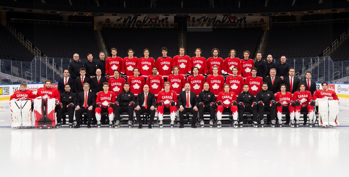 HockeyCanada's tweet photo. 🇨🇦 Canada's National Junior Team 🇨🇦

#WorldJuniors | #OurGameIsBack https://t.co/6y12O4EVjO