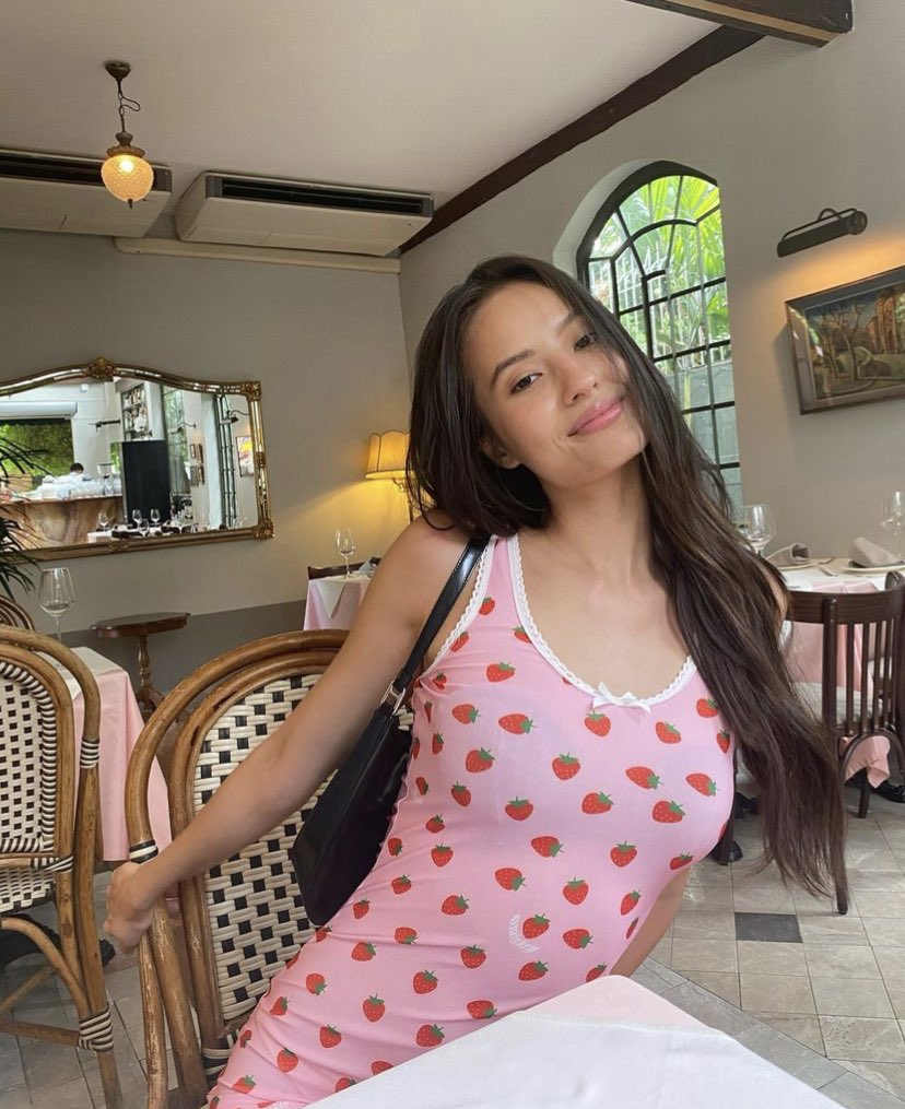 AV3RYTHlNG's tweet photo. the name is avery and the game is pov: you got set up on a blind date with me and we’re grabbing brunch. quote this with what you order and I’ll give you an assumption I’d make about you. 

and lms for a dm #miamiintro https://t.co/k27amzHn0Y