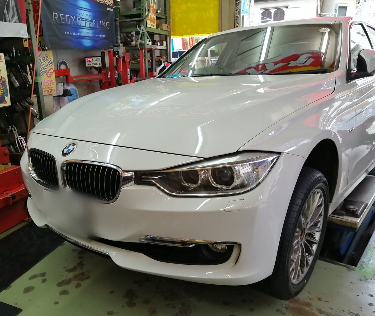 mtm_horie's tweet photo. おはようございます😄
寒波が来ています。🥶 寒い日が続きます。体調気を付けて下さい。
そんな中BMW タイヤお買い上げ頂きました。☺️☺️
タイヤはブリヂストン レグノ間違い無いタイヤです。🤗🤗
#ブリヂストン
#スタッドレスタイヤ
#レグノ #GRX2 https://t.co/Pji9Z0s31P