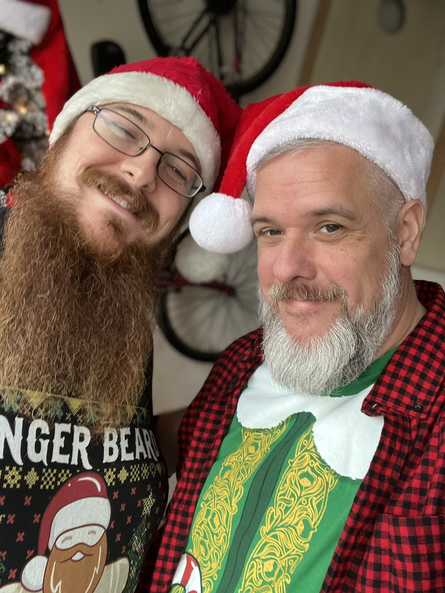 dontwine's tweet photo. Happy holidays! https://t.co/2kNO9LtvUi
