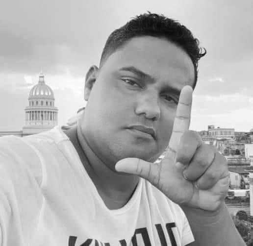 Freedom73577511's tweet photo. Libertad para Cuba y todos los presos políticos encarcelados. https://t.co/TPV19Qui2k